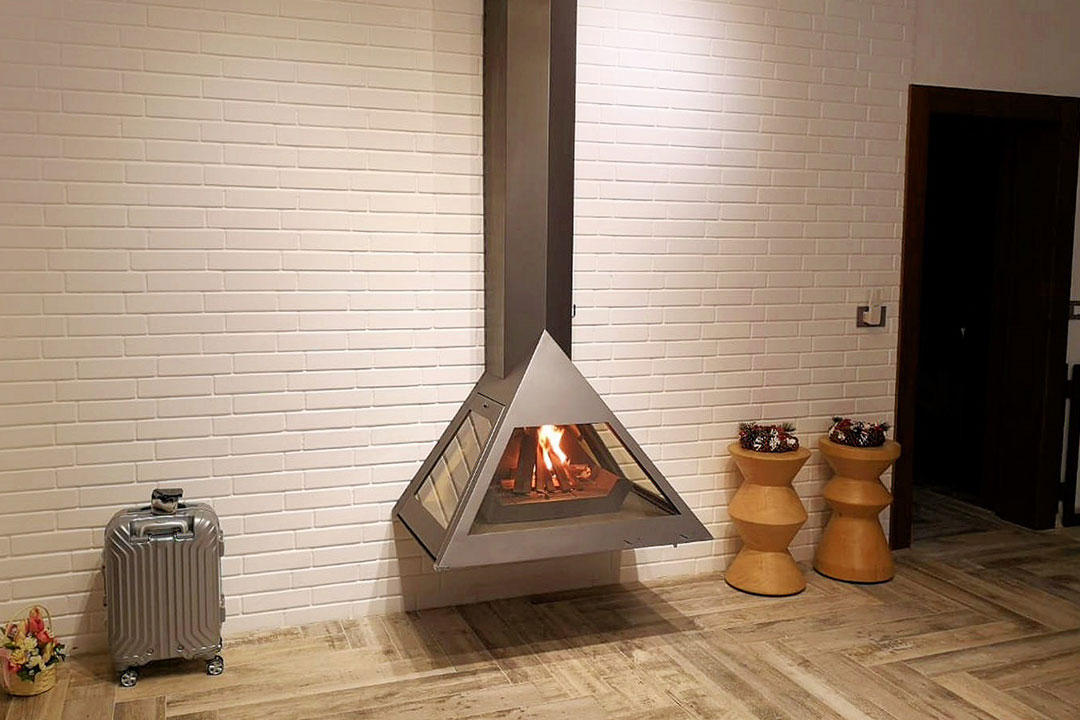 Chazelles Kylen Wood Fireplace Suspended Wood Fireplace